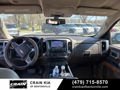 2018 Chevrolet Silverado 1500 LTZ - 4WD / CLEAN CARFAX