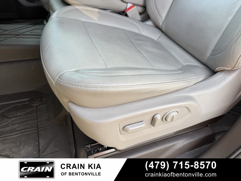 2019 Chevrolet Silverado 1500 LT - 4WD / CLEAN CARFAX