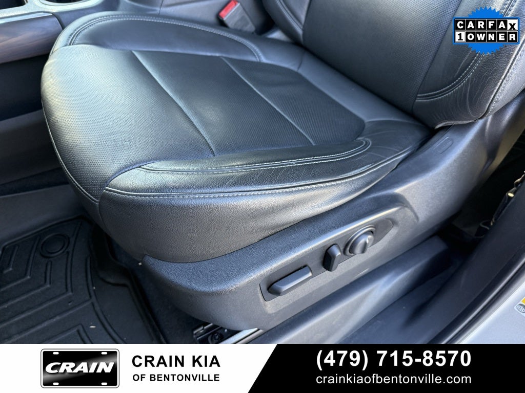 2020 GMC Sierra 1500 SLT - 4WD / CLEAN CARFAX / ONE OWNER