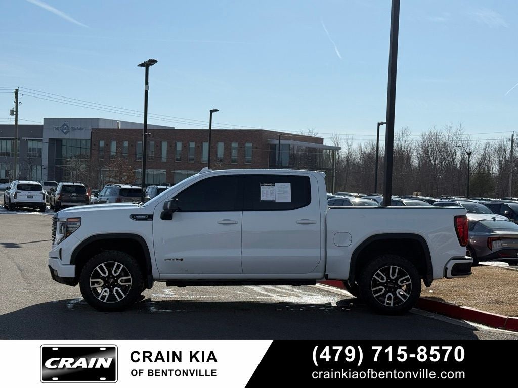 2023 GMC Sierra 1500 AT4 - 4WD / CLEAN CARFAX