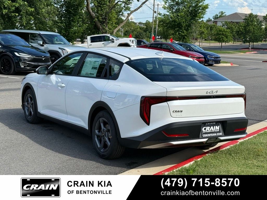 2026 Kia K4 LXS