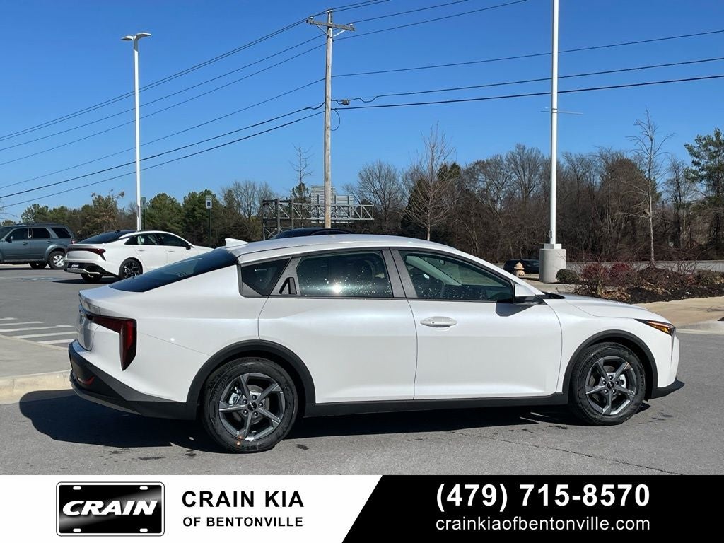 2026 Kia K4 LXS