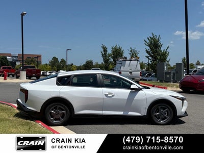 2026 Kia K4 LXS