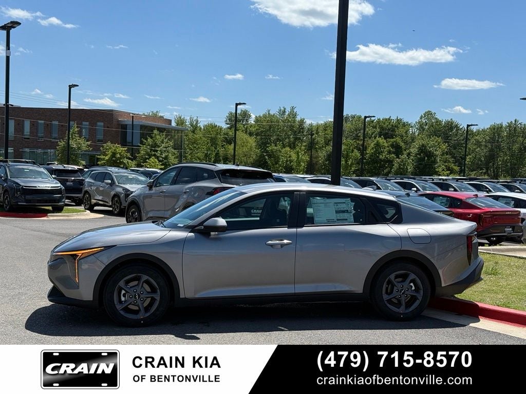 2026 Kia K4 LXS