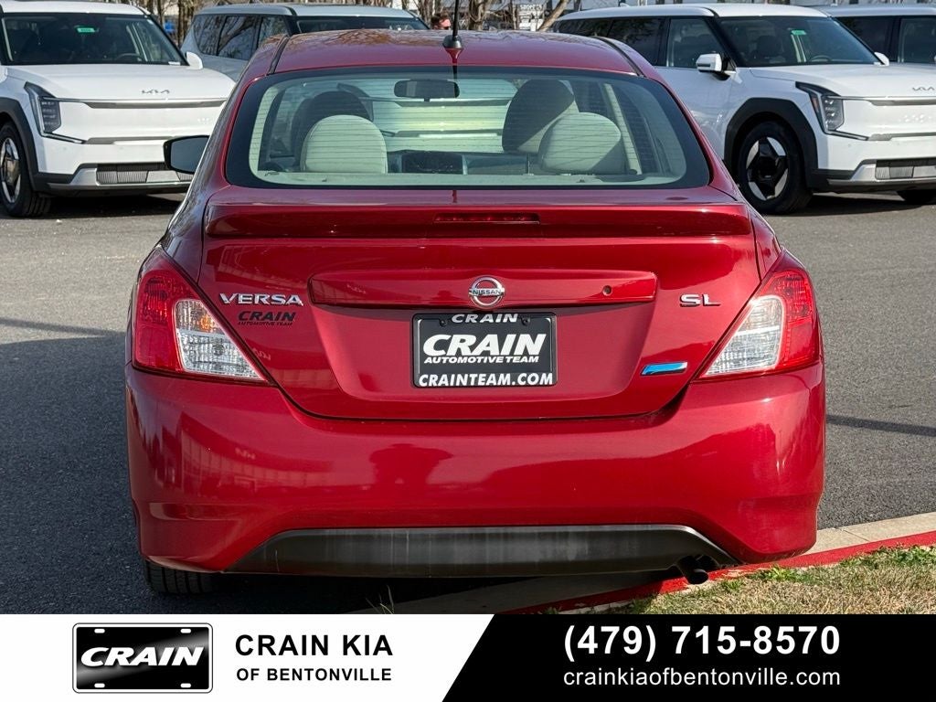 2015 Nissan Versa 1.6 SL - LOW MILES!