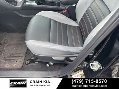 2023 Nissan Kicks SR Premium - CLEAN CARFAX / ONE OWNER