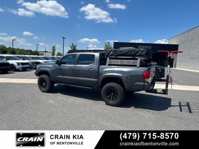 2017 Toyota Tacoma TRD Sport V6 - 4WD / CLEAN CARFAX / LIFTED!