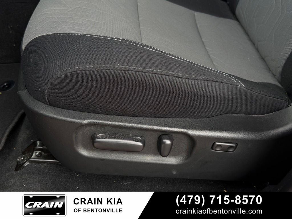 2023 Toyota Tacoma TRD Off-Road V6 - 4WD / CLEAN CARFAX / ONE OWNER