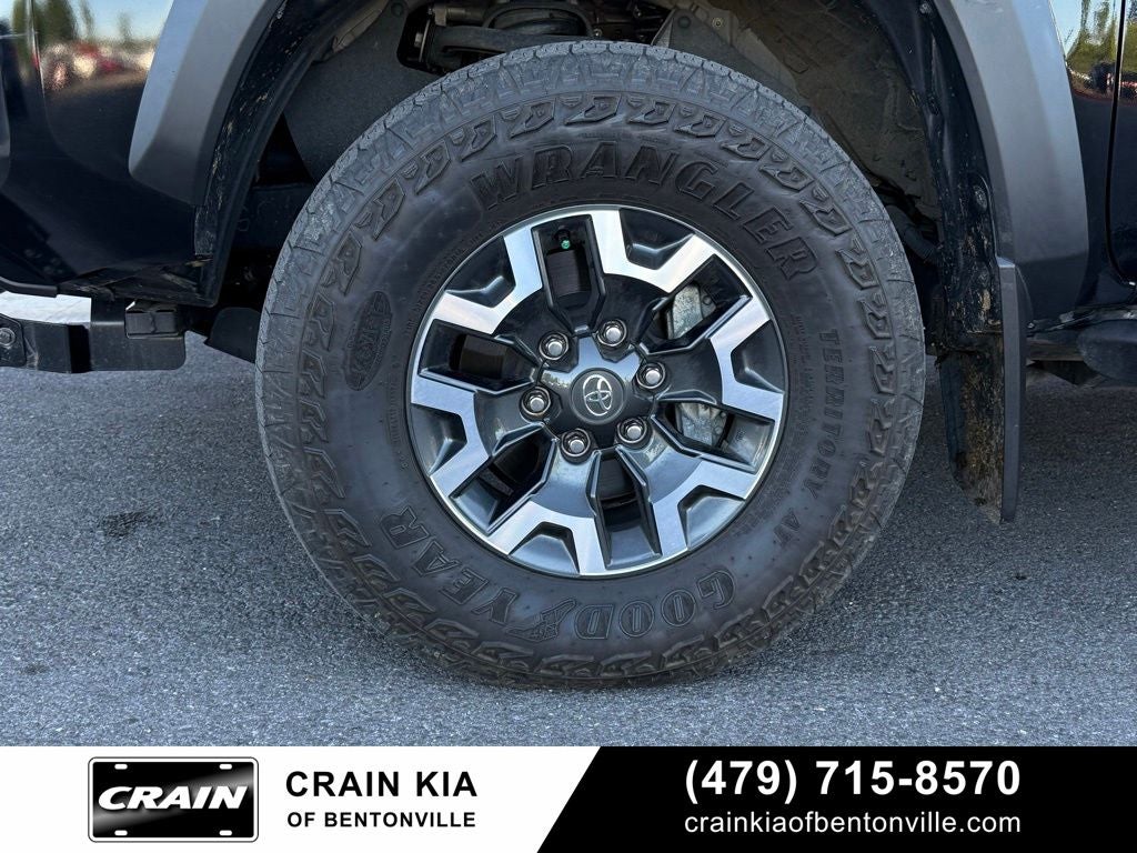 2023 Toyota Tacoma TRD Off-Road V6 - 4WD / SUNROOF / ONE OWNER