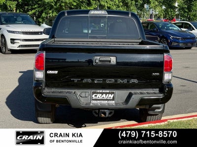 2023 Toyota Tacoma TRD Off-Road V6 - 4WD / SUNROOF / ONE OWNER