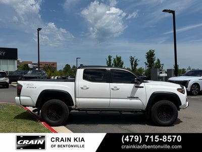 2022 Toyota Tacoma TRD Pro V6 - 4WD / SUNROOF / ONE OWNER