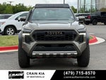2025 Toyota Tacoma Hybrid Trailhunter - 4WD / CARFAX ONE OWNER