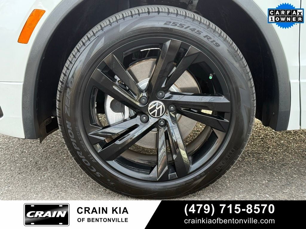 2024 Volkswagen Tiguan 2.0T SE R-Line Black - AWD / PANORAMIC SUNROOF / ONE OWNER