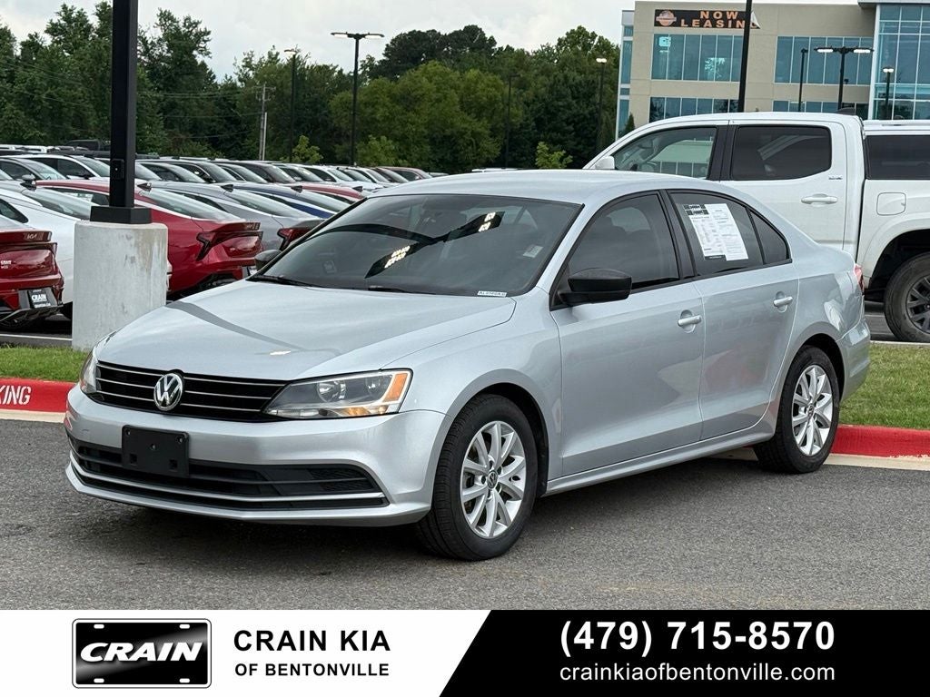 2015 Volkswagen Jetta 1.8T SE - CLEAN CARFAX