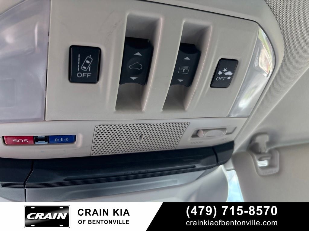2022 Subaru Ascent Limited - AWD / PANORAMIC SUNROOF / ONE OWNER