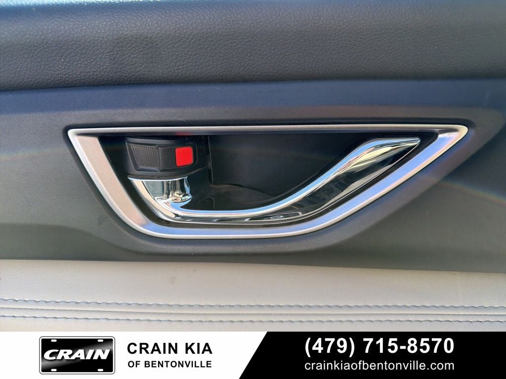 2022 Subaru Ascent Limited - AWD / PANORAMIC SUNROOF / CARFAX ONE OWNER