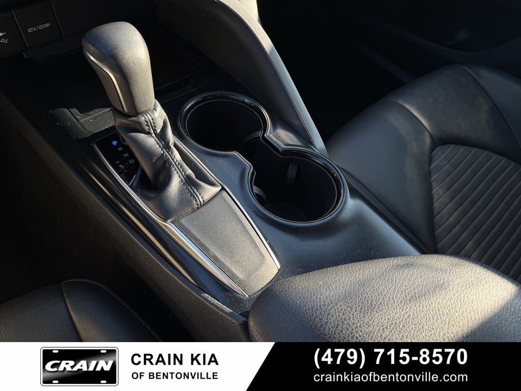 2018 Toyota Camry SE - LEATHER