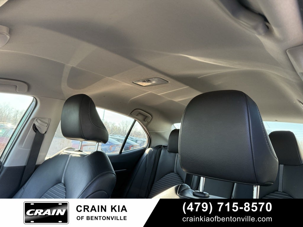 2018 Toyota Camry SE - LEATHER