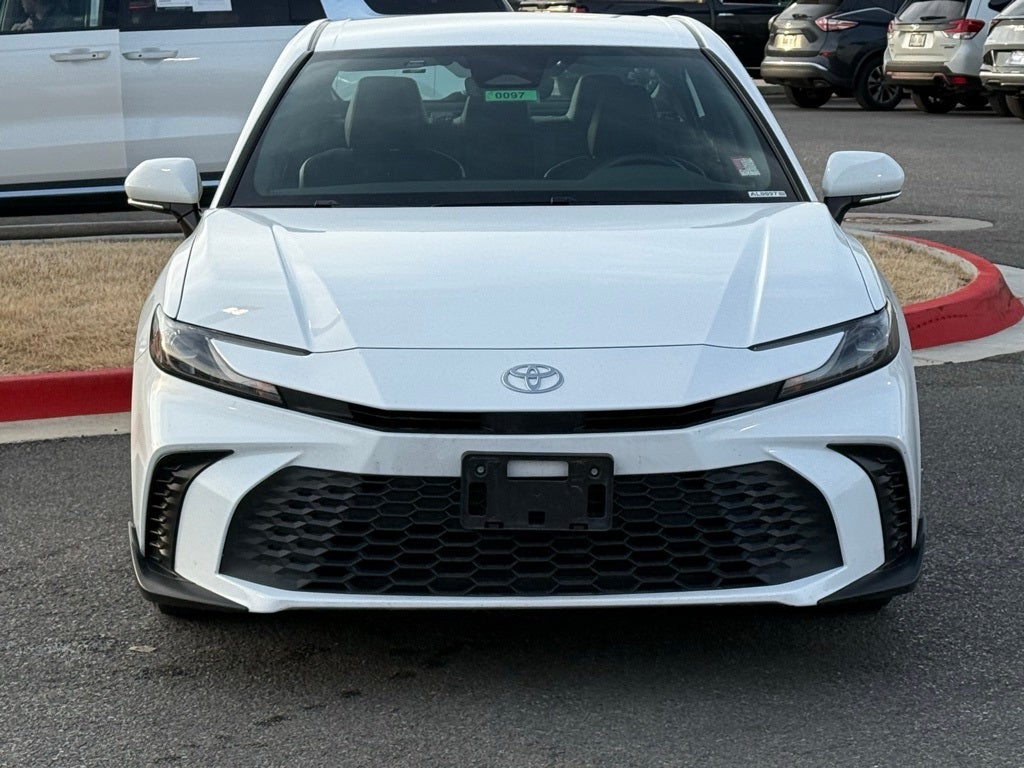 2025 Toyota Camry SE - CLEAN CARFAX / ONE OWNER