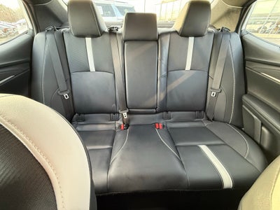 2025 Toyota Camry SE - CLEAN CARFAX / ONE OWNER