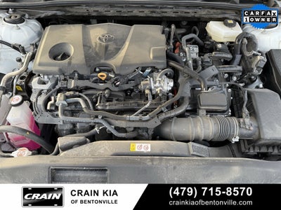 2025 Toyota Camry SE - CLEAN CARFAX / ONE OWNER