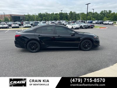 2025 Toyota Camry LE - CLEAN CARFAX / ONE OWNER