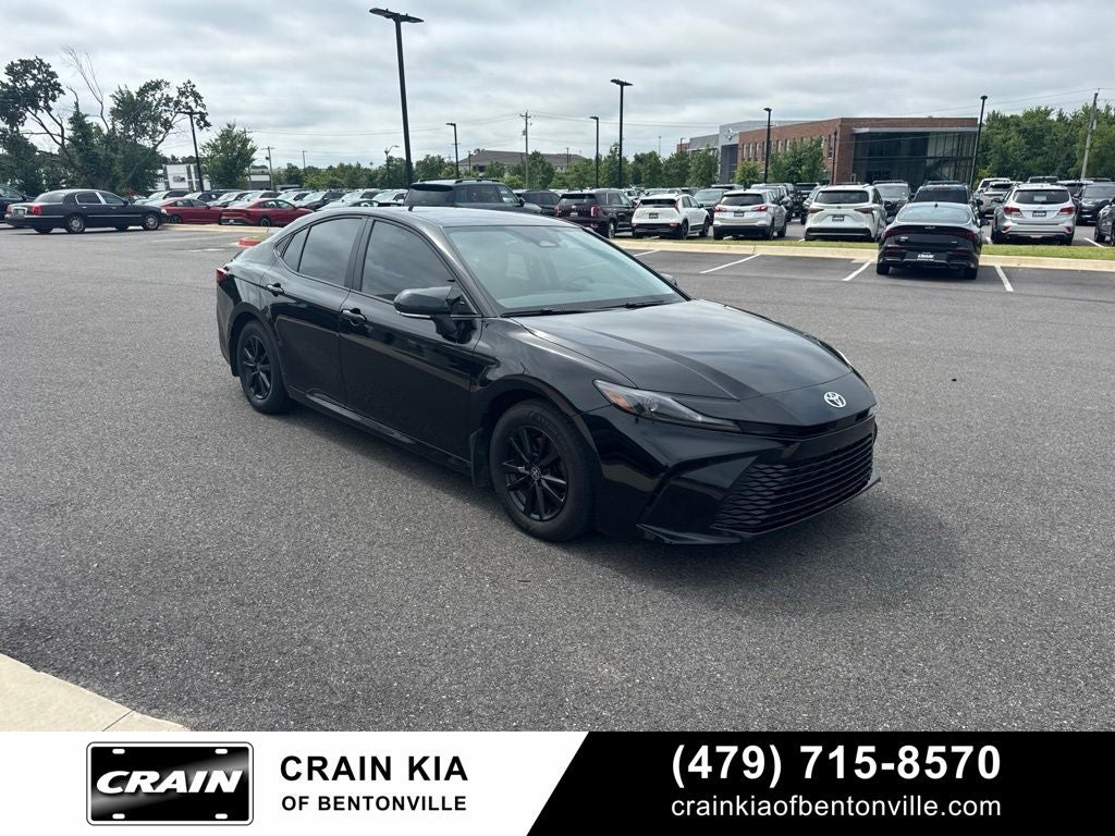 2025 Toyota Camry LE - CLEAN CARFAX / ONE OWNER