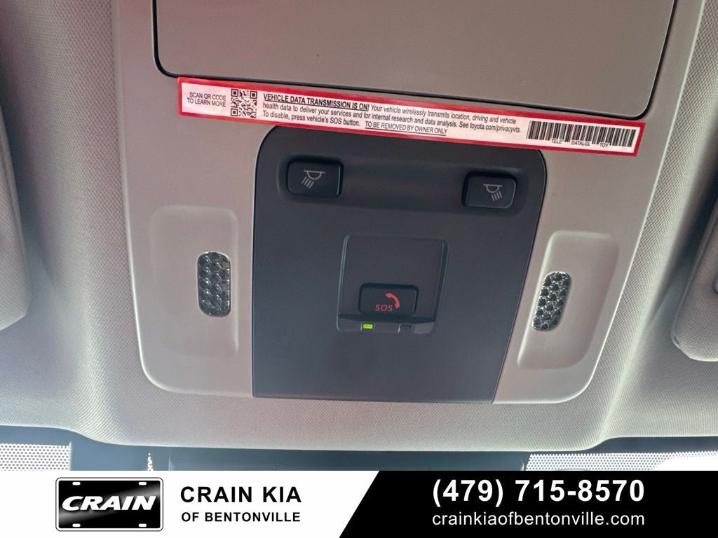 2025 Toyota Camry LE - CLEAN CARFAX / ONE OWNER