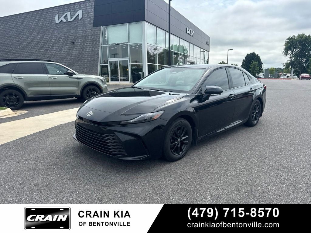 2025 Toyota Camry LE - CLEAN CARFAX / ONE OWNER