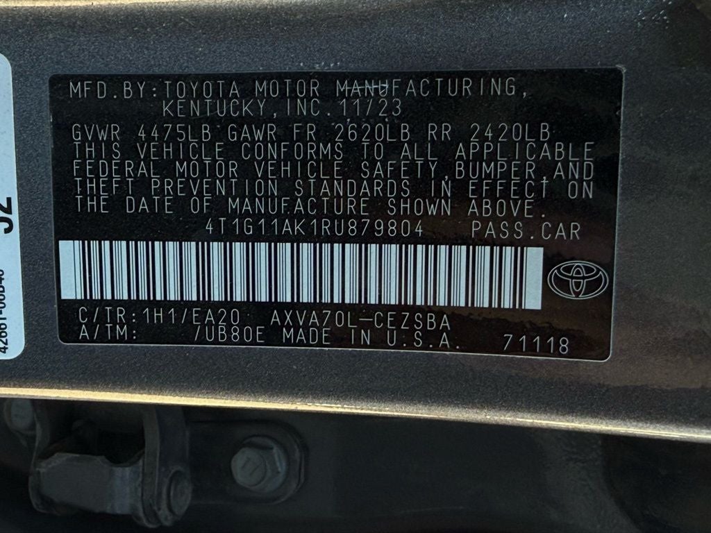 2024 Toyota Camry SE - CLEAN CARFAX / ONE OWNER