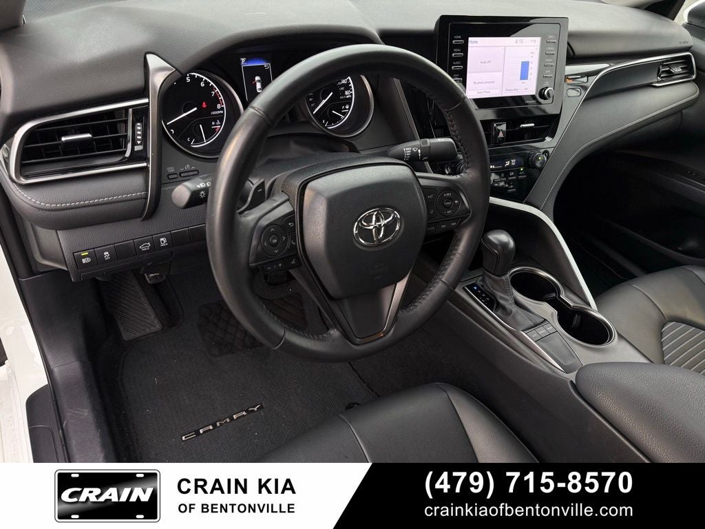 2024 Toyota Camry SE - CLEAN CARFAX / ONE OWNER