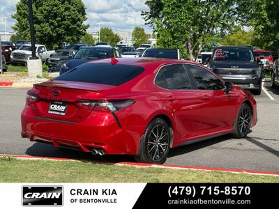 2022 Toyota Camry SE - CLEAN CARFAX / ONE OWNER