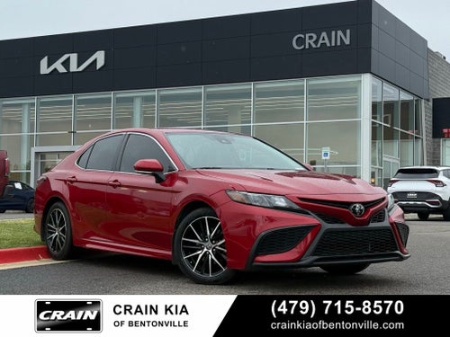 2023 Toyota Camry SE - CLEAN CARFAX / ONE OWNER