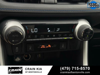 2024 Toyota RAV4 Hybrid SE - AWD / SUNROOF / CLEAN CARFAX / ONE OWNER