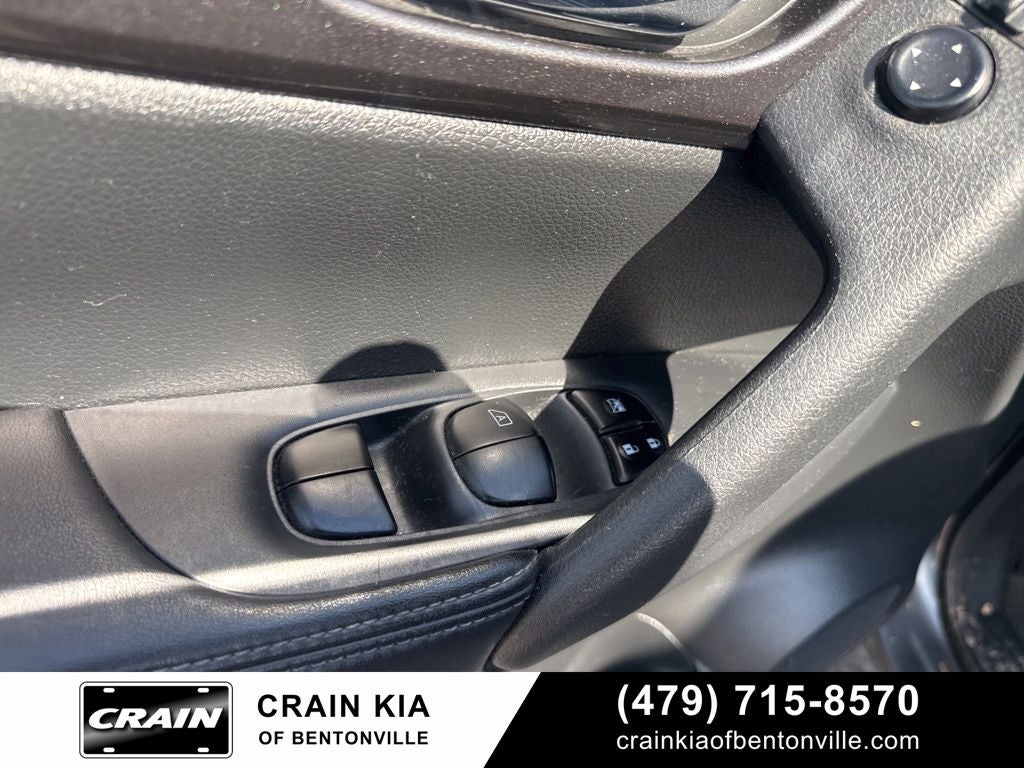 2020 Nissan Rogue S - CLEAN CARFAX