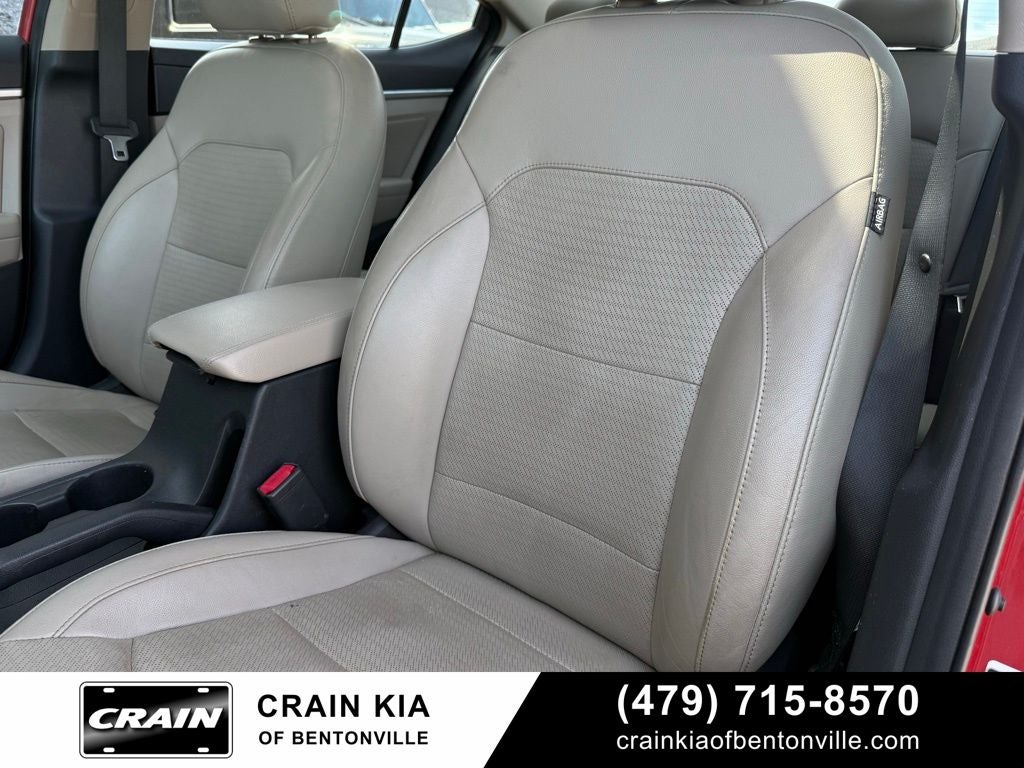 2020 Hyundai Elantra Limited - SUNROOF / CLEAN CARFAX
