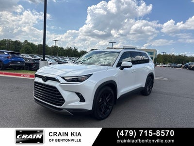 2025 Toyota Grand Highlander Hybrid Limited - AWD / PANORAMIC SUNROOF / CLEAN CARFAX