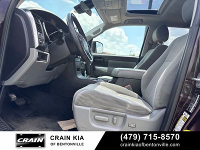 2018 Toyota Sequoia SR5 5.7L V8 - 4WD / SUNROOF