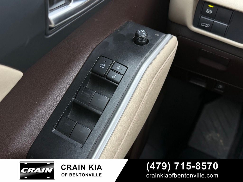 2022 Toyota Highlander XLE - SUNROOF / CLEAN CARFAX / ONE OWNER