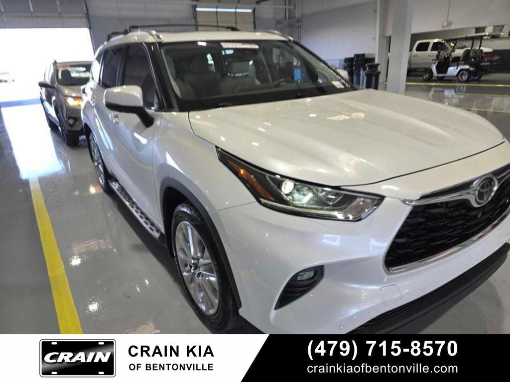 2022 Toyota Highlander Limited - SUNROOF / CLEAN CARFAX / ONE OWNER