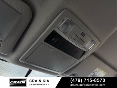 2017 Toyota Tacoma SR5 V6 - 4WD / CARFAX ONE OWNER