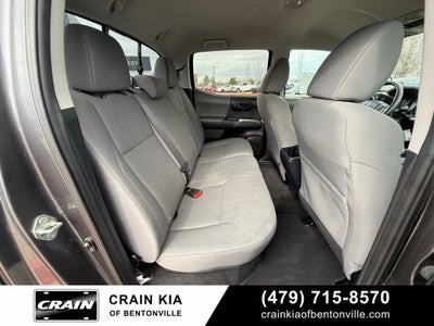 2017 Toyota Tacoma SR5 V6 - 4WD / CARFAX ONE OWNER