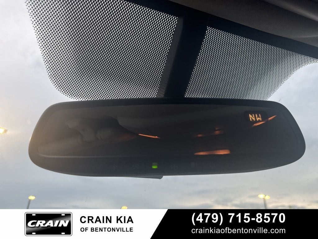 2015 Toyota Tundra SR5 - 4WD / CLEAN CARFAX HISTORY