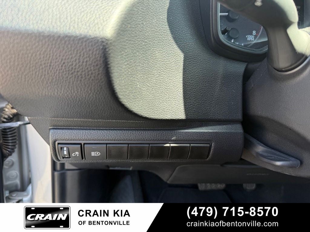 2025 Toyota Corolla SE - CLEAN CARFAX / ONE OWNER
