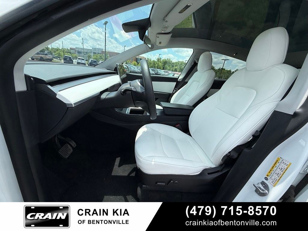 2021 Tesla Model Y Long Range - AWD / CLEAN CARFAX / ONE OWNER
