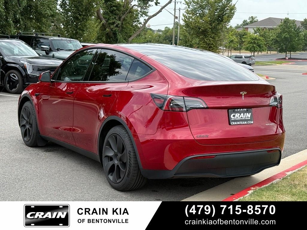 2024 Tesla Model Y Long Range - AWD / THIRD ROW! / CLEAN CARFAX