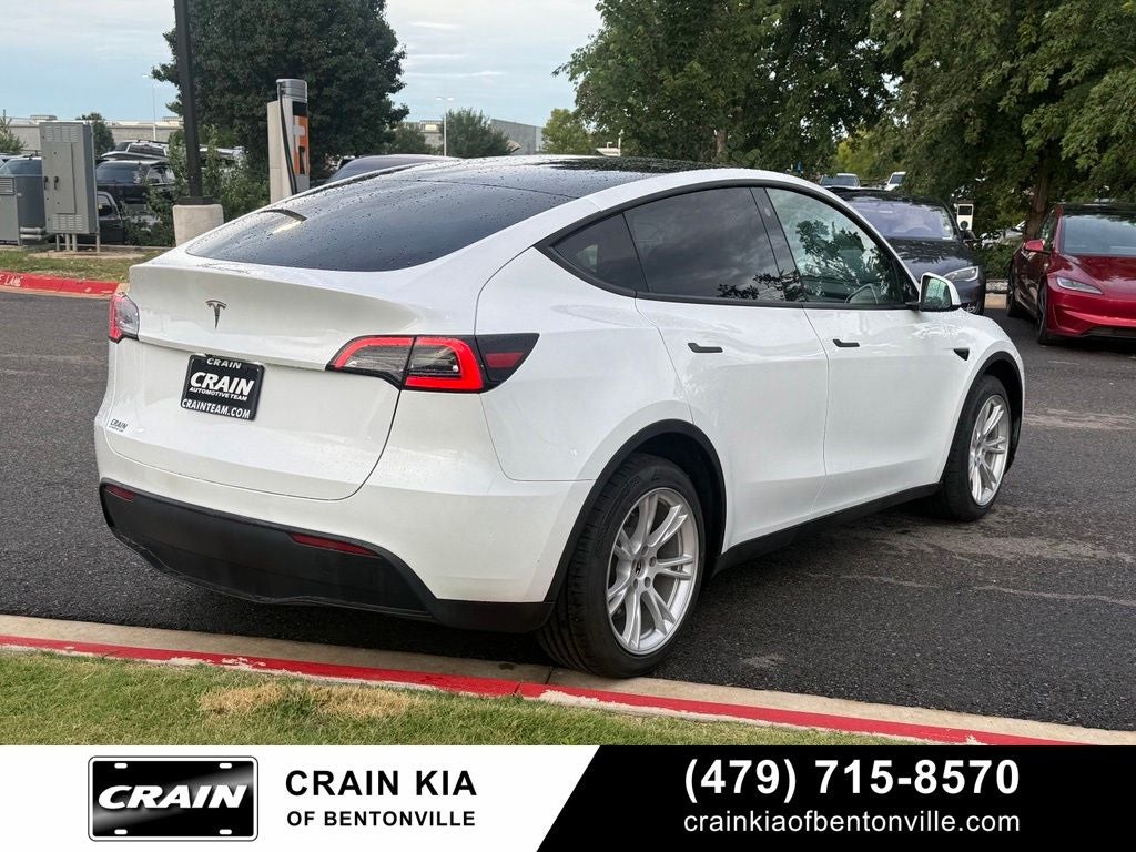 2023 Tesla Model Y Long Range - AWD / CLEAN CARFAX / ONE OWNER