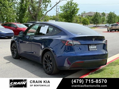 2022 Tesla Model Y Long Range - AWD / CLEAN CARFAX