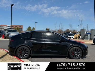 2023 Tesla Model Y Performance - AWD / CARFAX ONE OWNER