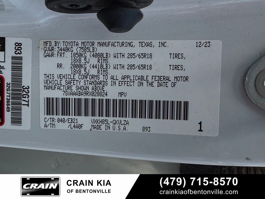 2024 Toyota Sequoia TRD Pro - 4WD / CLEAN CARFAX / PANORAMIC SUNROOF